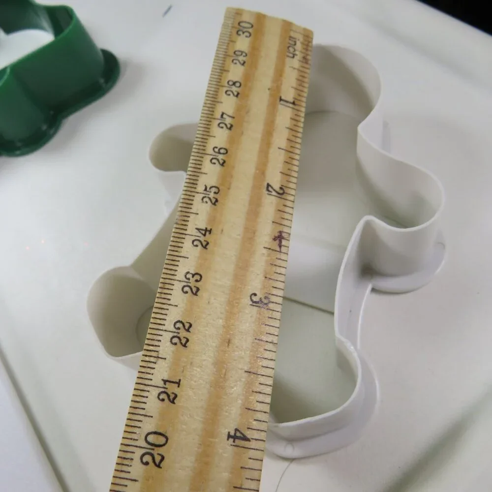Variety of (14) Cookie Cutters for all seasons
